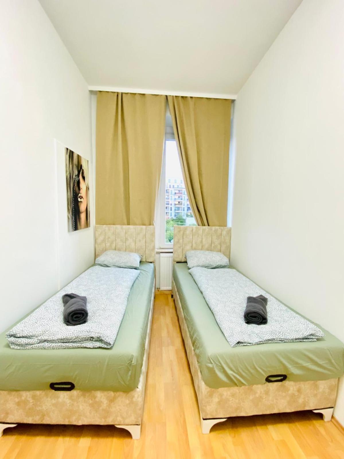 Bright 5Br Shared Apartment W Great Transport Link Wenen Buitenkant foto