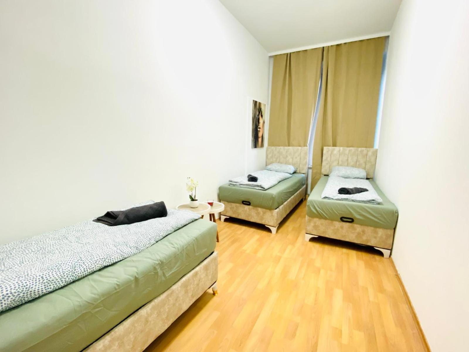 Bright 5Br Shared Apartment W Great Transport Link Wenen Buitenkant foto