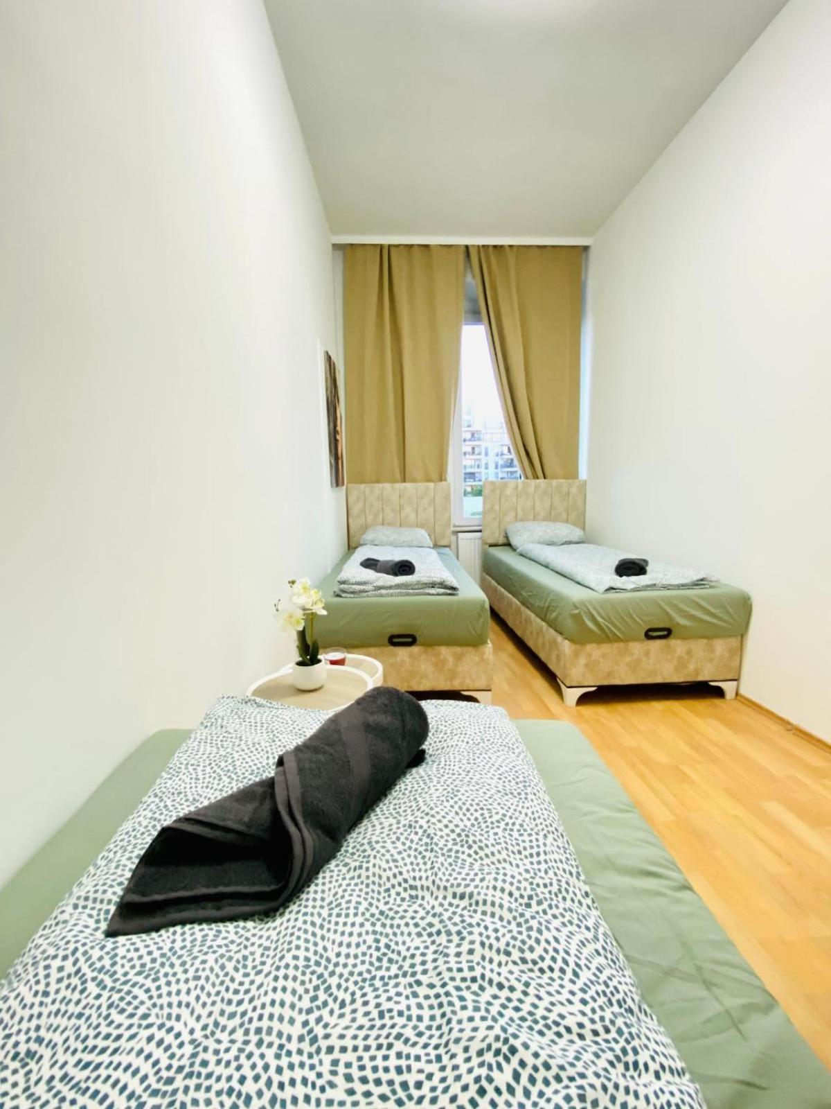 Bright 5Br Shared Apartment W Great Transport Link Wenen Buitenkant foto