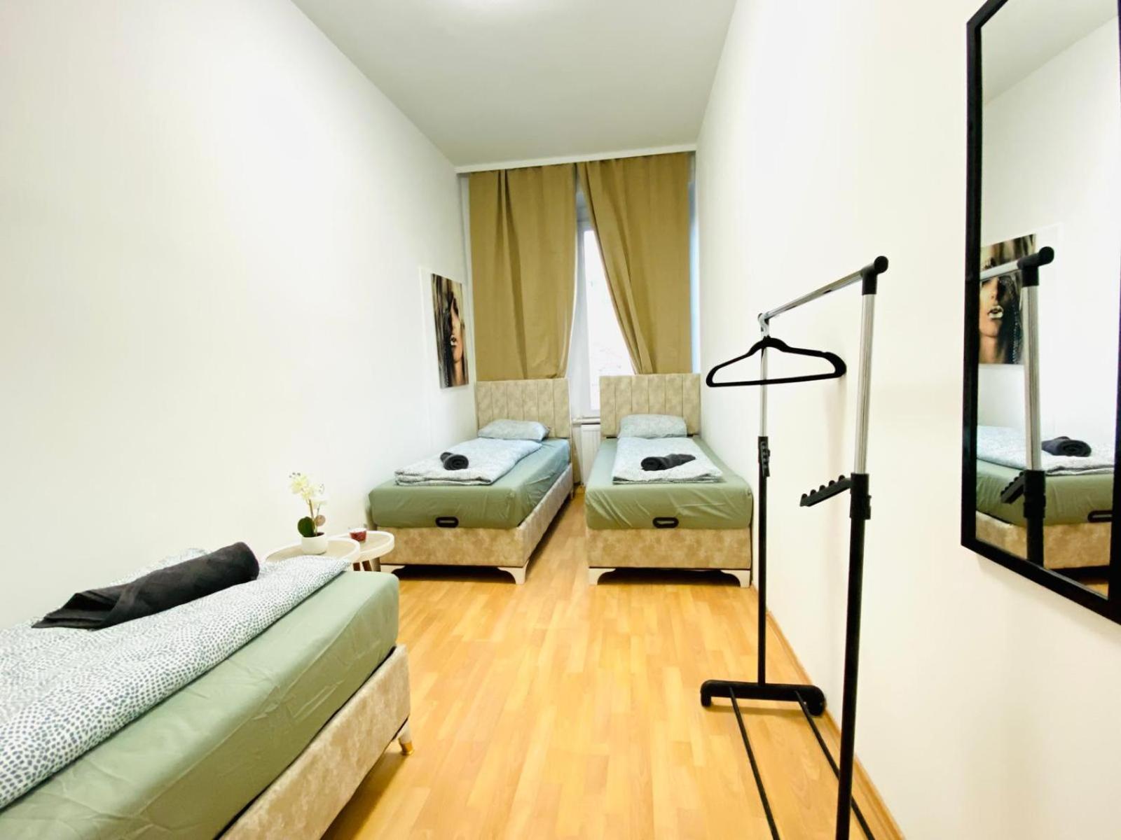 Bright 5Br Shared Apartment W Great Transport Link Wenen Buitenkant foto