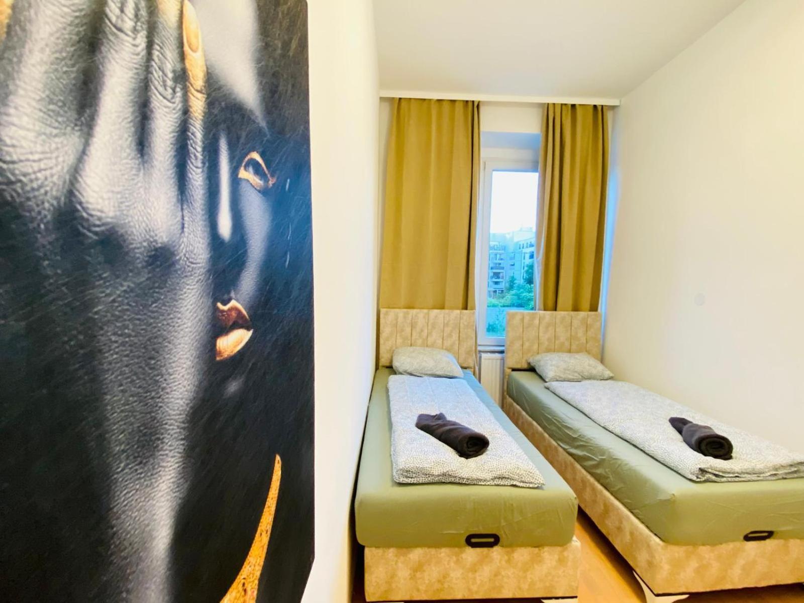 Bright 5Br Shared Apartment W Great Transport Link Wenen Buitenkant foto