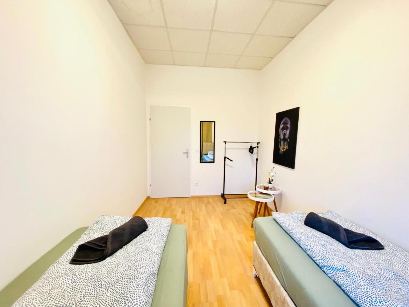 Bright 5Br Shared Apartment W Great Transport Link Wenen Buitenkant foto