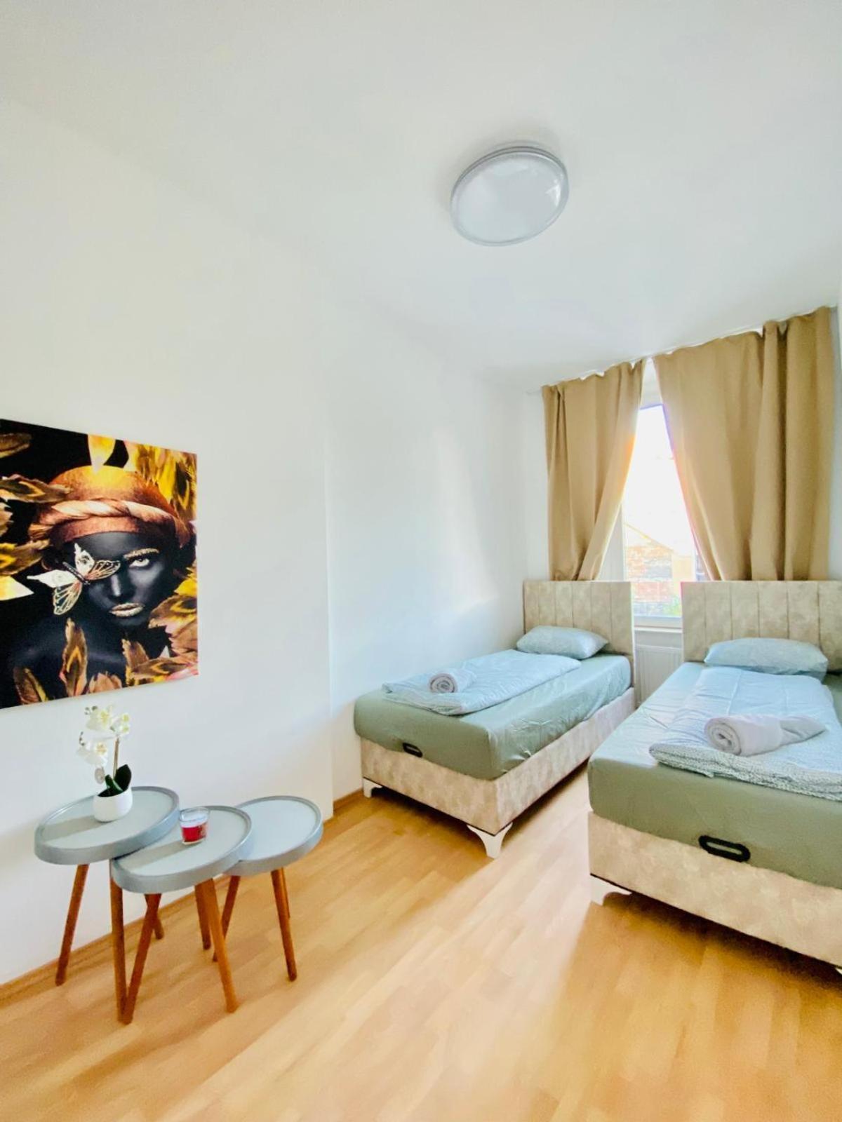Bright 5Br Shared Apartment W Great Transport Link Wenen Buitenkant foto