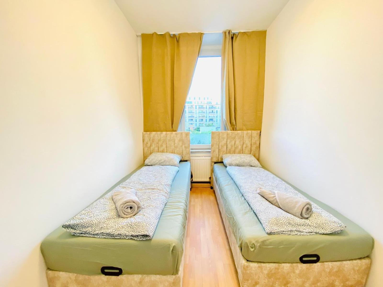Bright 5Br Shared Apartment W Great Transport Link Wenen Buitenkant foto