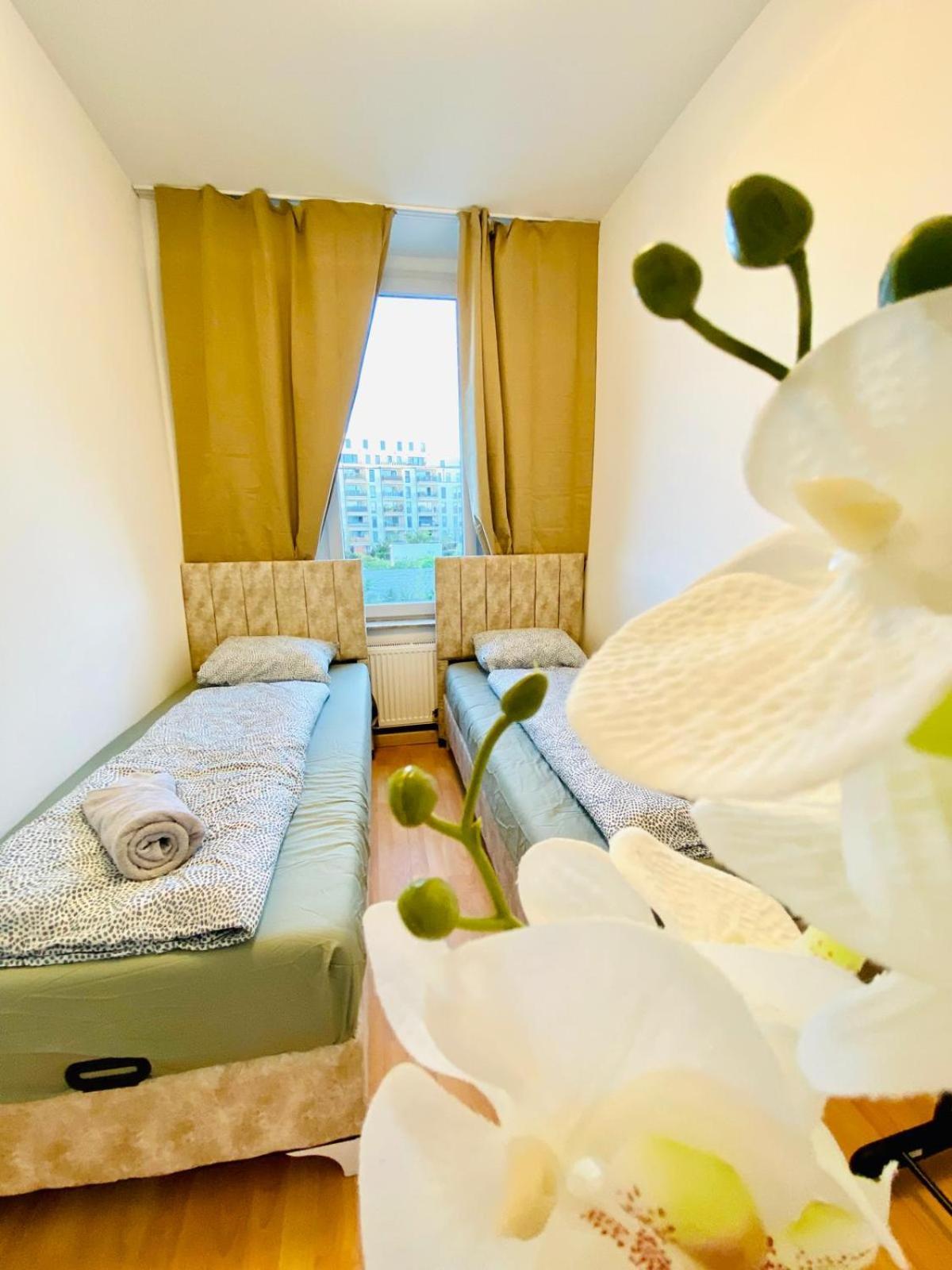 Bright 5Br Shared Apartment W Great Transport Link Wenen Buitenkant foto